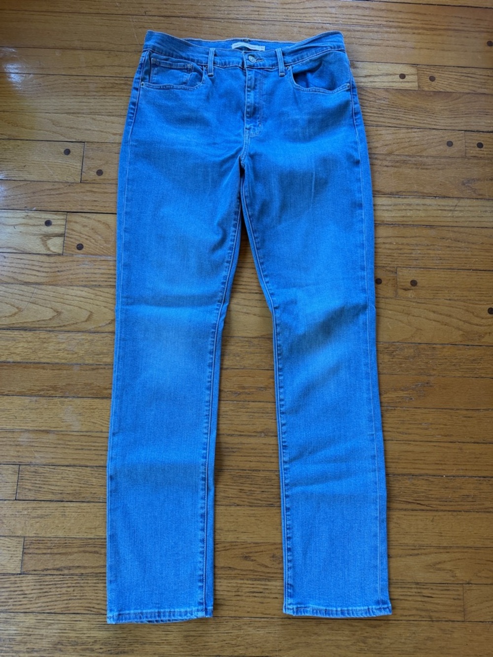 Levi's 724 High Rise Straight Leg Jeans